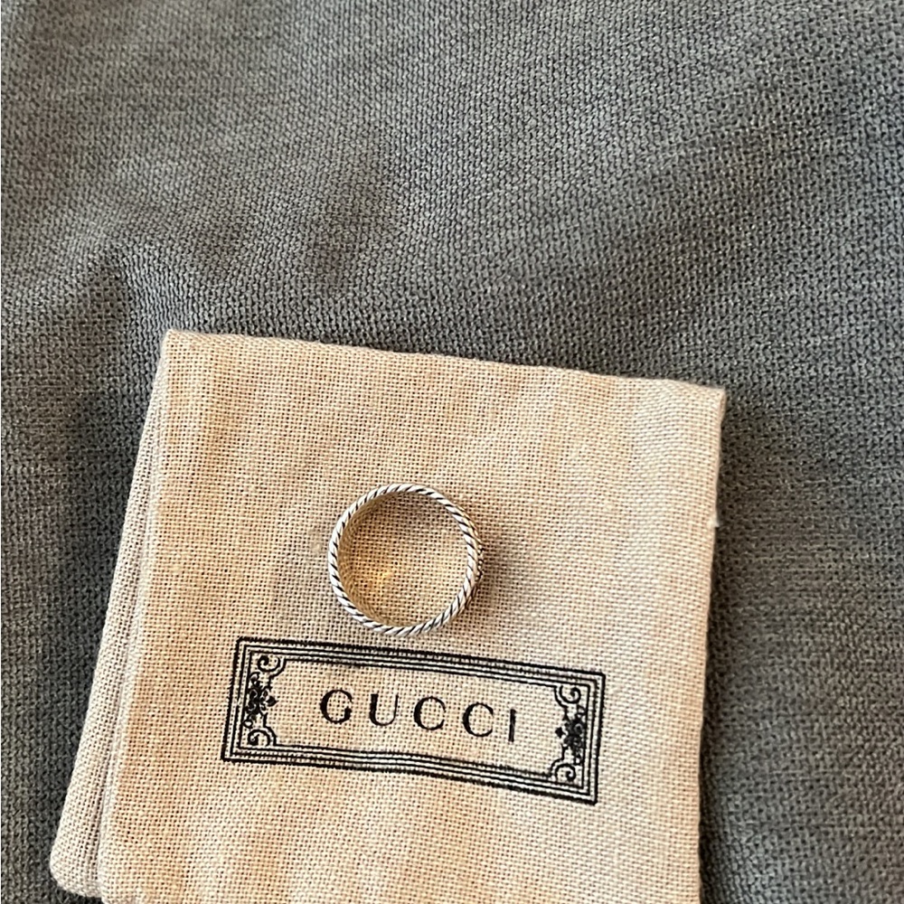 Gucci double G ring